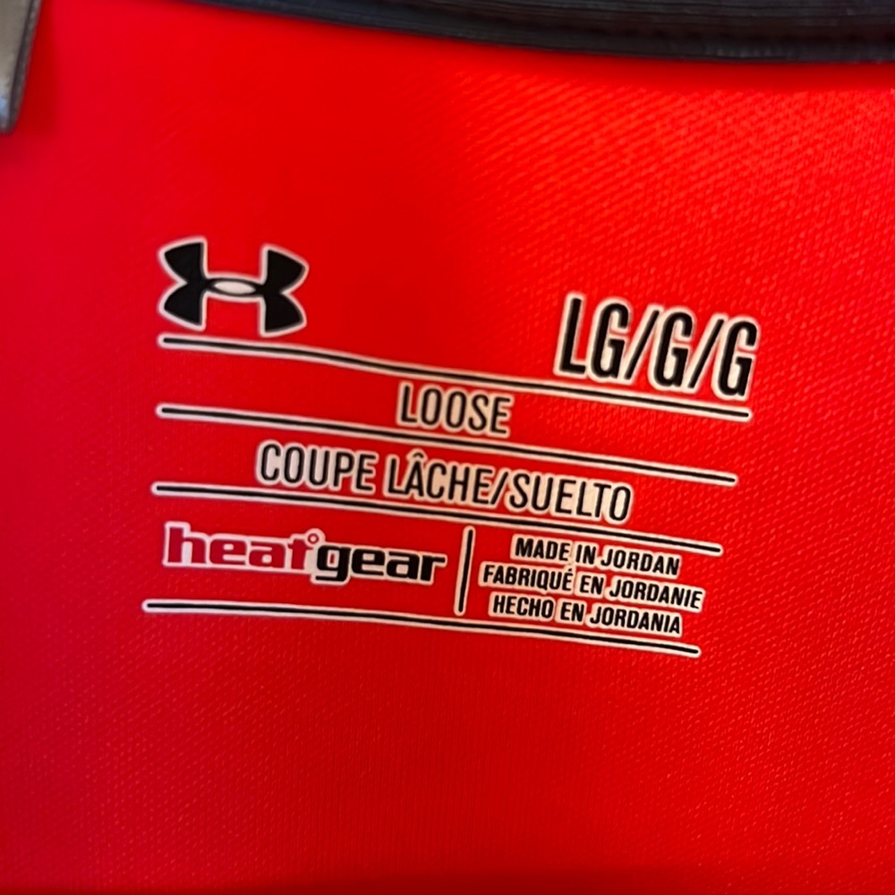 Men’s red Under Armour large shirt